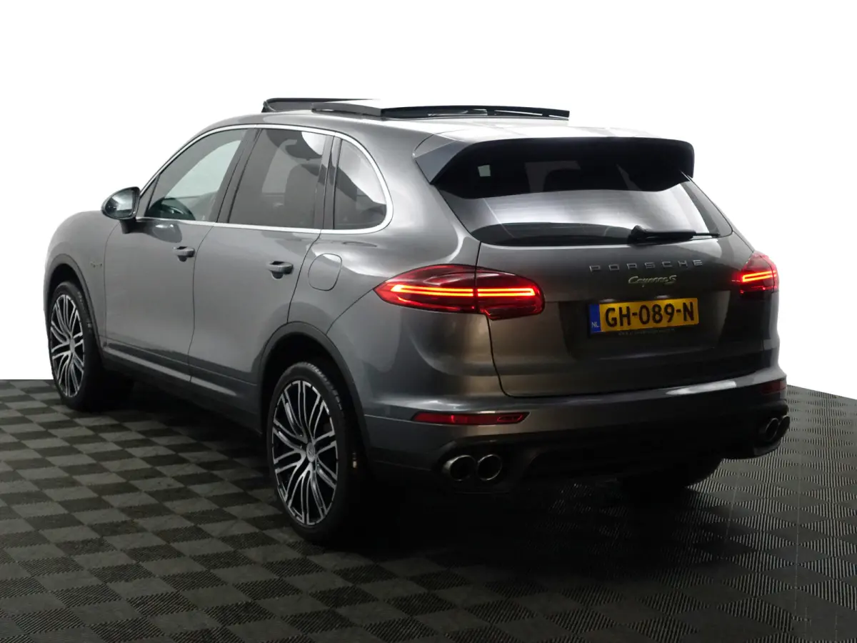3.0 S E-Hybrid- Panoramadak, Luchtvering, Xenon Led, Navigatie, Leder Interieur