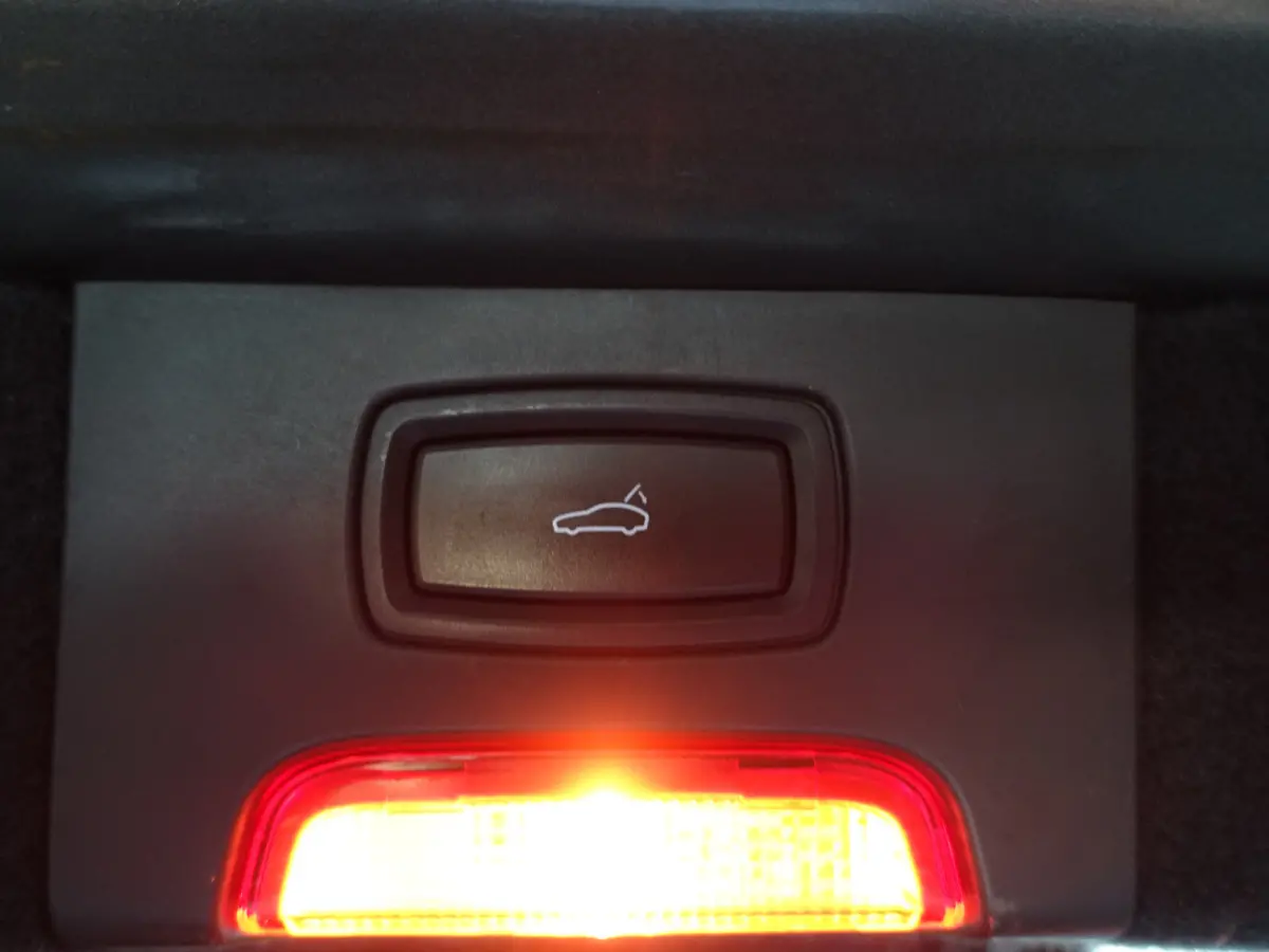 3.0 S E-Hybrid- Panoramadak, Luchtvering, Xenon Led, Navigatie, Leder Interieur