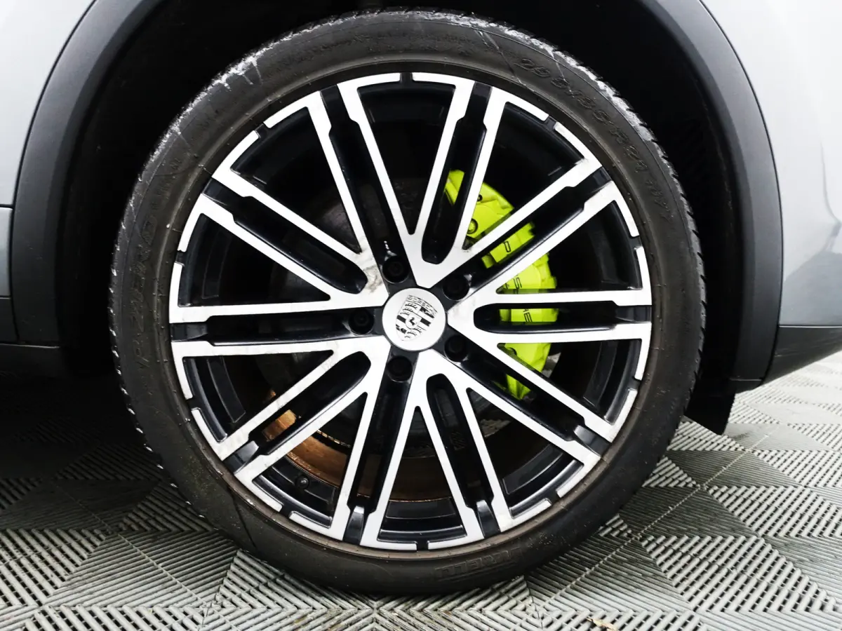 3.0 S E-Hybrid- Panoramadak, Luchtvering, Xenon Led, Navigatie, Leder Interieur