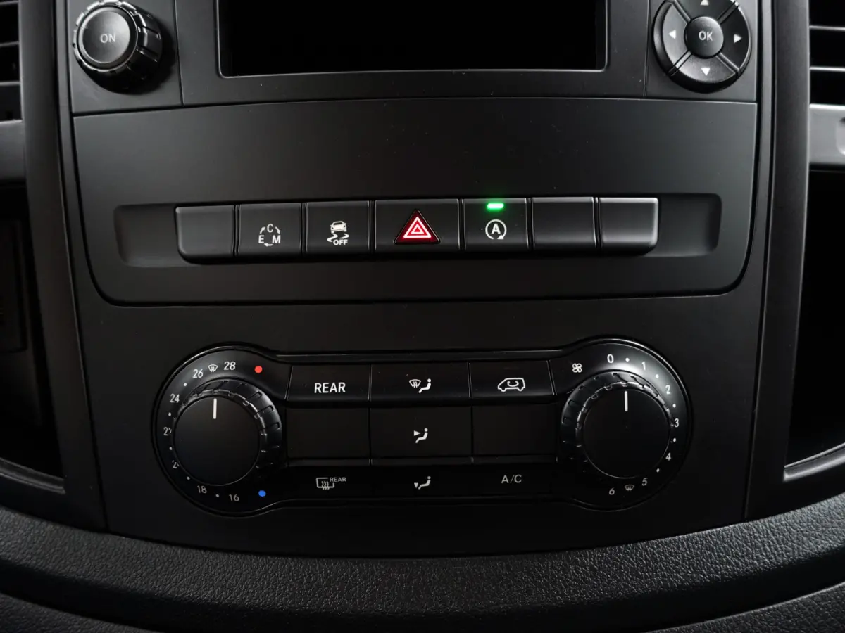 114 BlueTEC Lang Avantgarde Aut- 9 Pers, 2x Schuifdeur, Park Assist, Cruise, Clima, Dynamic Select