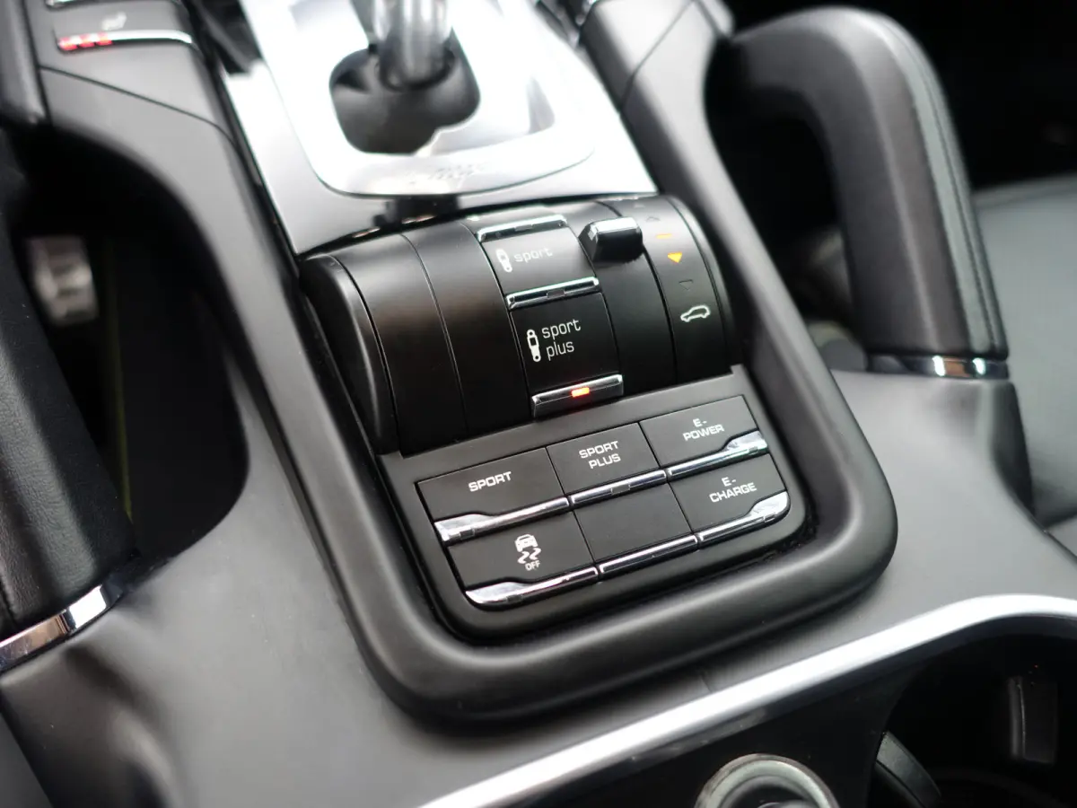 3.0 S E-Hybrid Sport Design Aut- Volledig Dealer Onderhouden, Sport Chrono, Bose Audio, Memory Seats