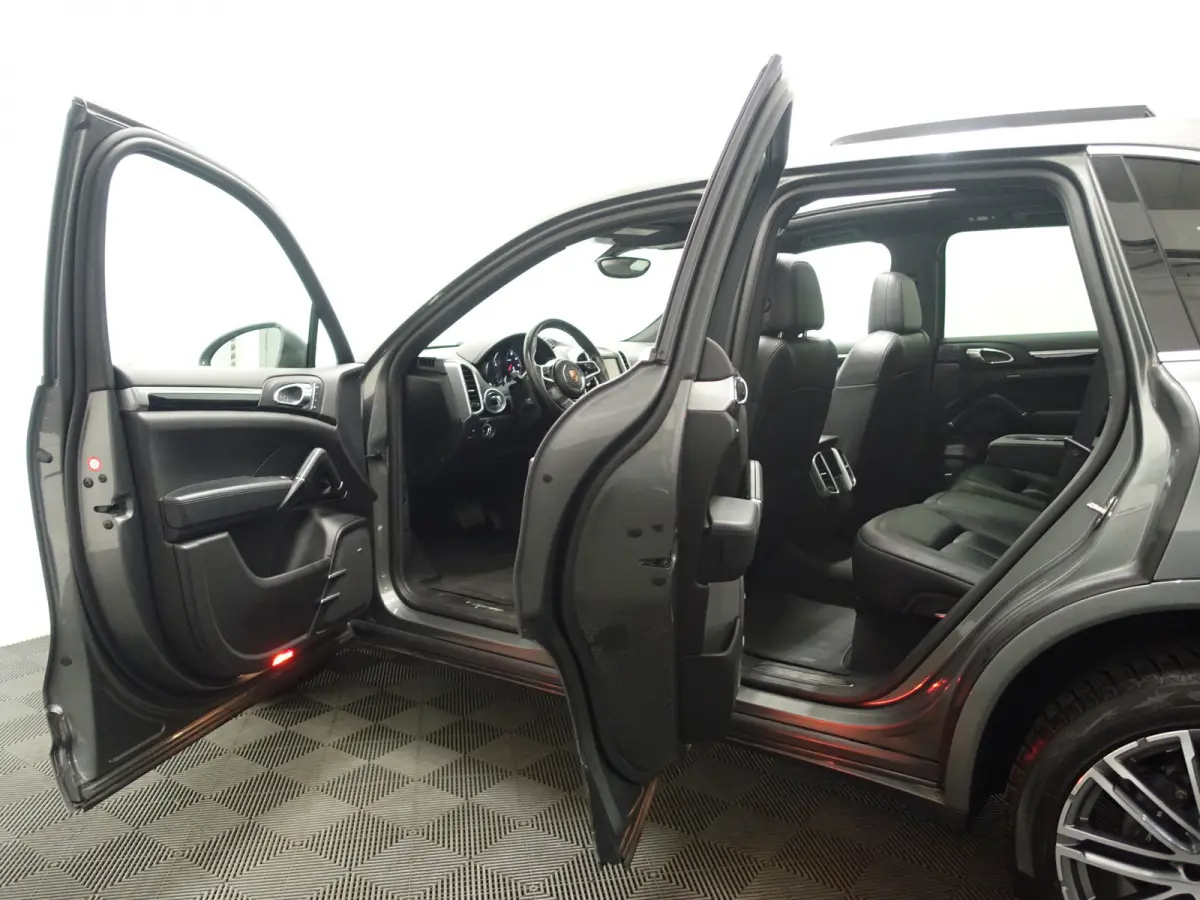 3.6 S Sport Chrono 300pk Aut- Panodak, Bose Audio, Leder, Camera, Xenon Led, Memory