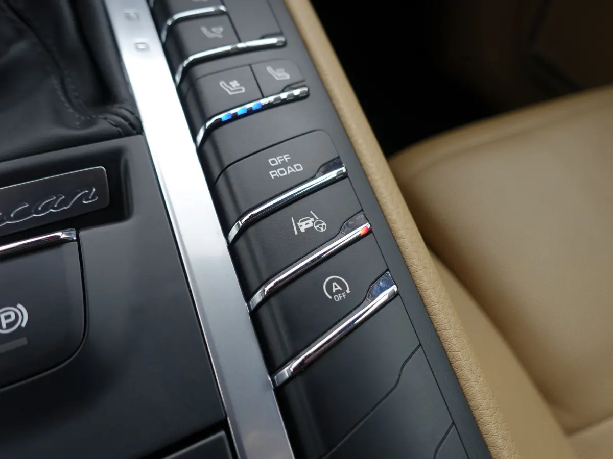 3.6 Turbo Sport Chrono, Alcantara Design, Stoelventilatie, Burmester, 360 Camera, Standkachel
