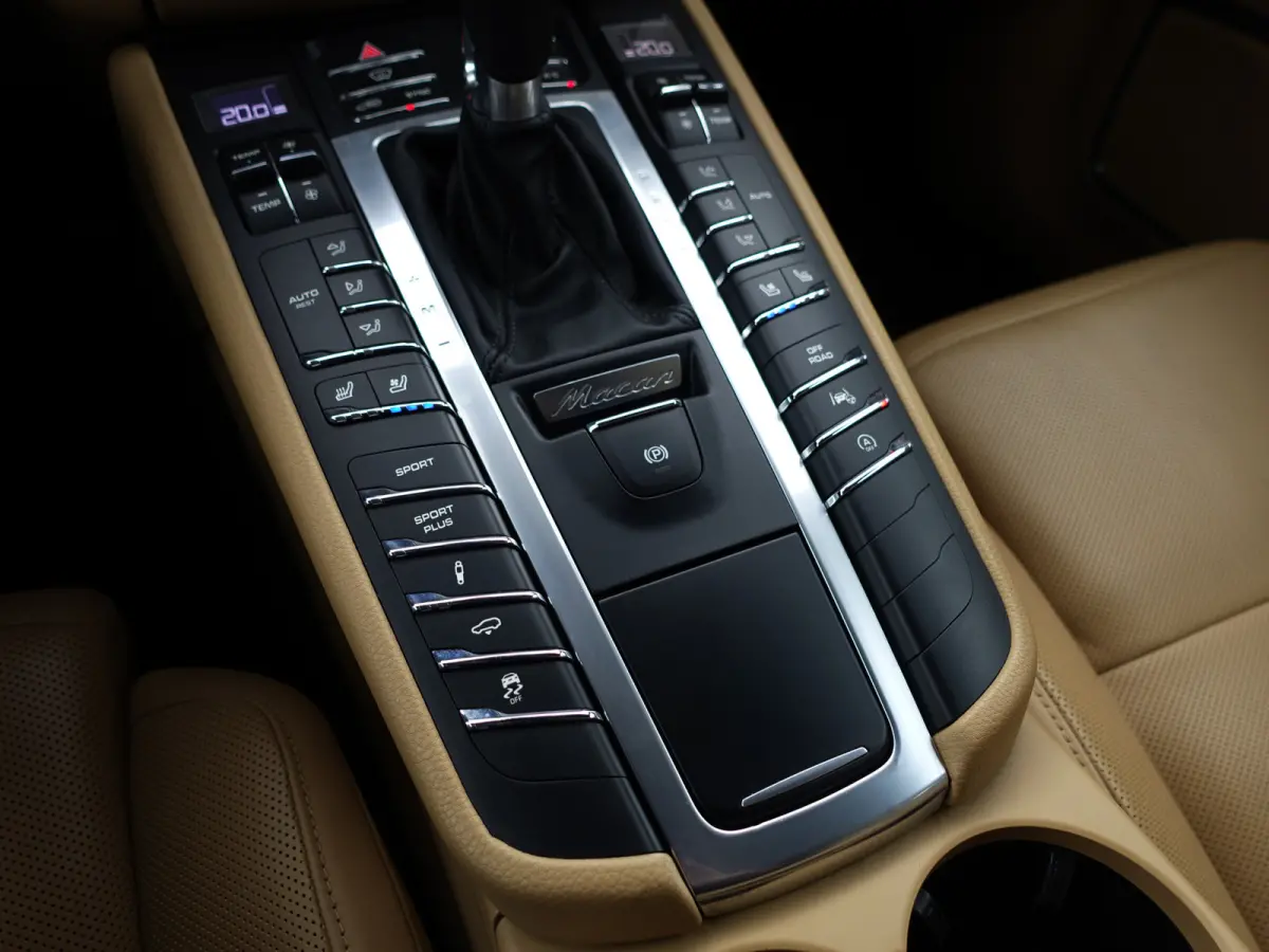 3.6 Turbo Sport Chrono, Alcantara Design, Stoelventilatie, Burmester, 360 Camera, Standkachel