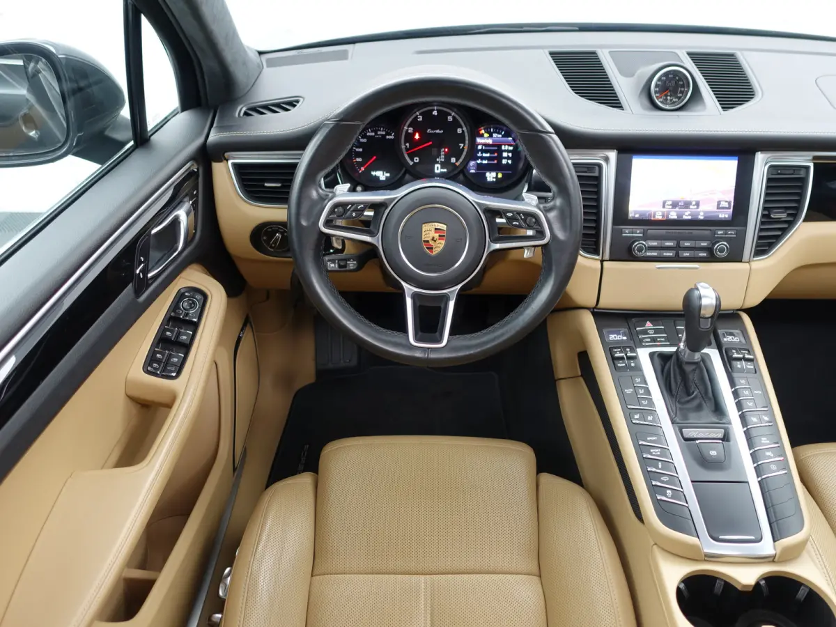 3.6 Turbo Sport Chrono, Alcantara Design, Stoelventilatie, Burmester, 360 Camera, Standkachel