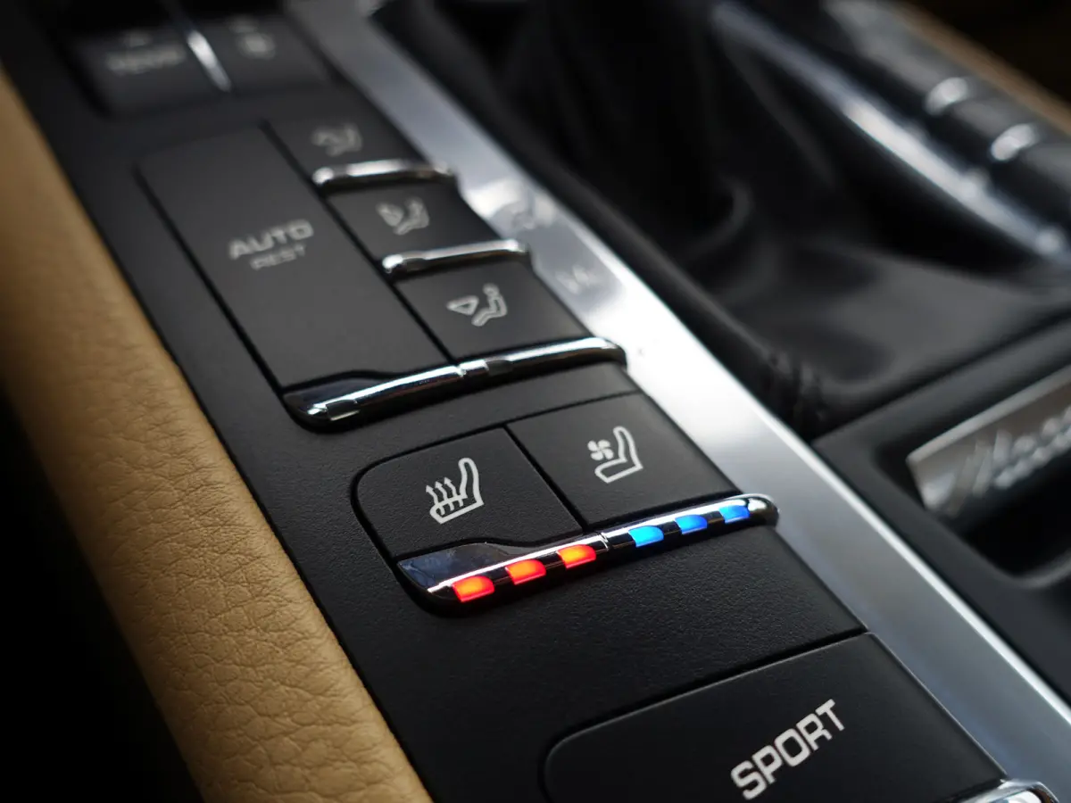 3.6 Turbo Sport Chrono, Alcantara Design, Stoelventilatie, Burmester, 360 Camera, Standkachel