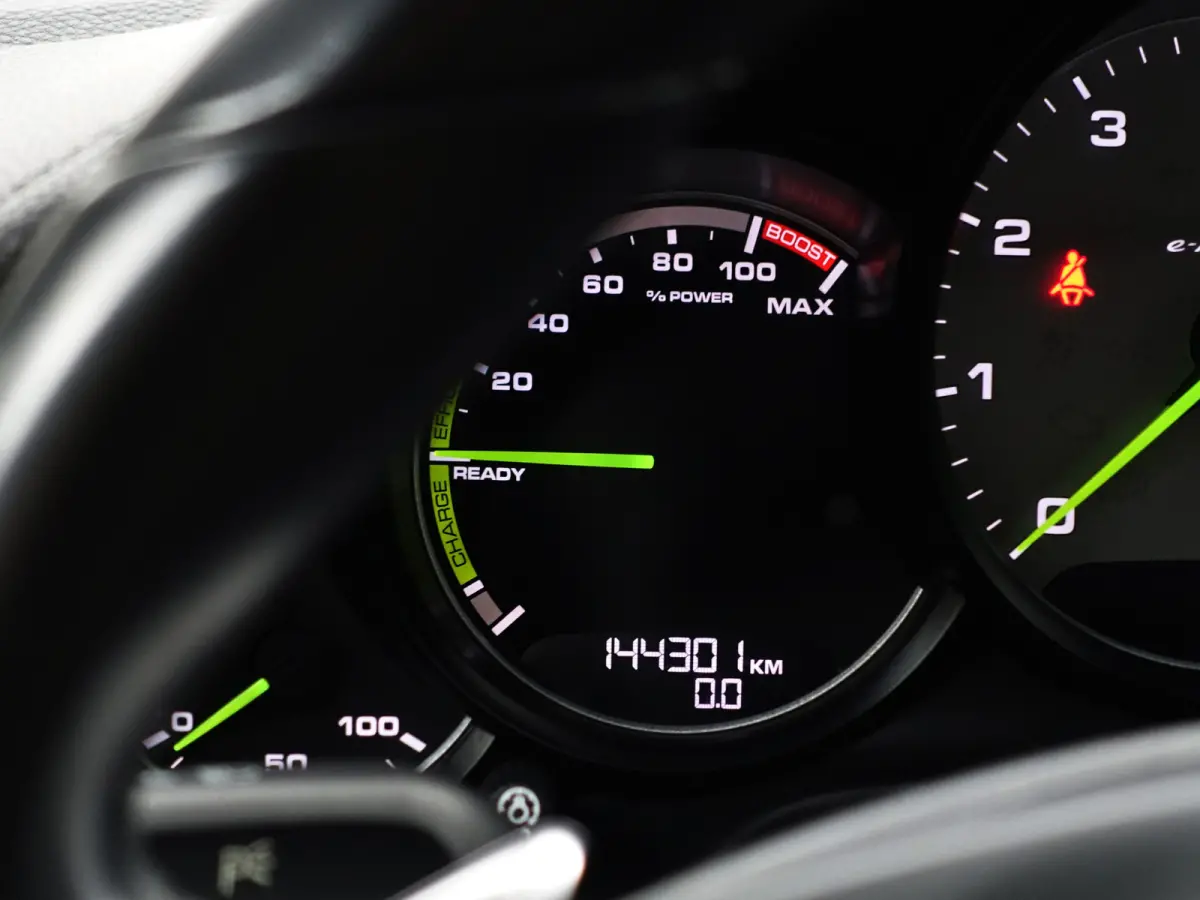 3.0 S E-Hybrid Dealer Onderhouden, Schuifdak, Bose Surround Audio, Camera, Leder Interieur