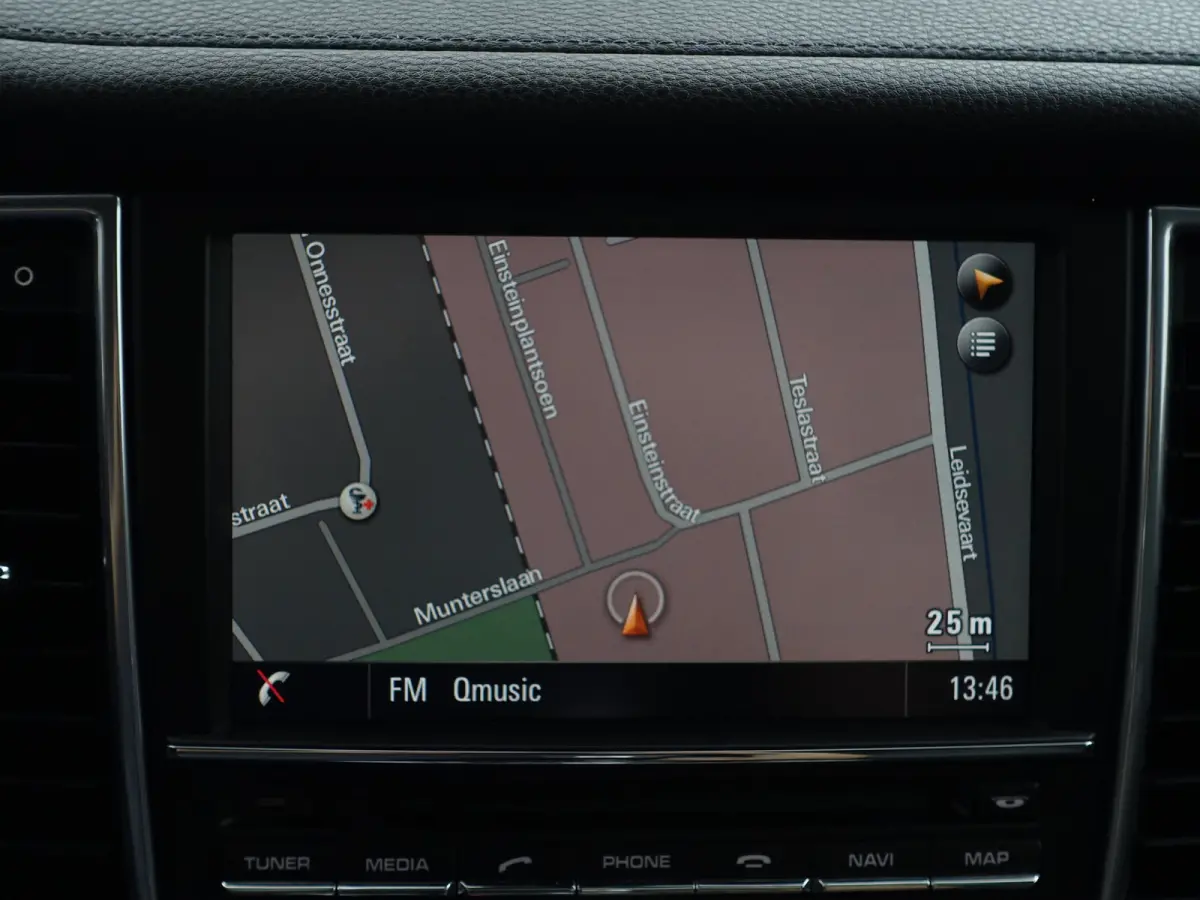 3.0 S E-Hybrid Dealer Onderhouden, Schuifdak, Bose Surround Audio, Camera, Leder Interieur