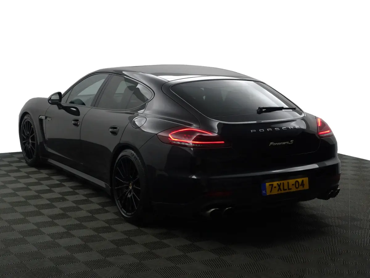 3.0 S E-Hybrid Dealer Onderhouden, Schuifdak, Bose Surround Audio, Camera, Leder Interieur