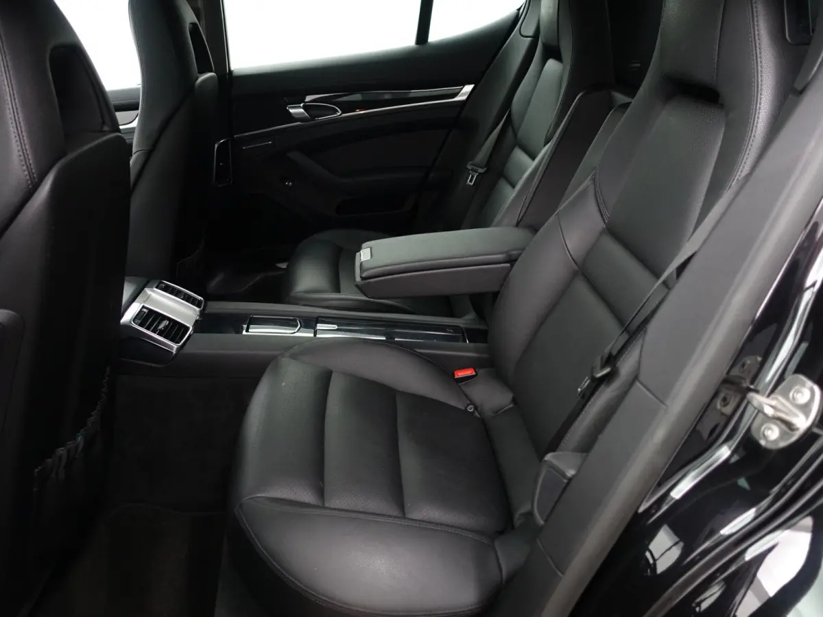 3.0 S E-Hybrid Dealer Onderhouden, Schuifdak, Bose Surround Audio, Camera, Leder Interieur