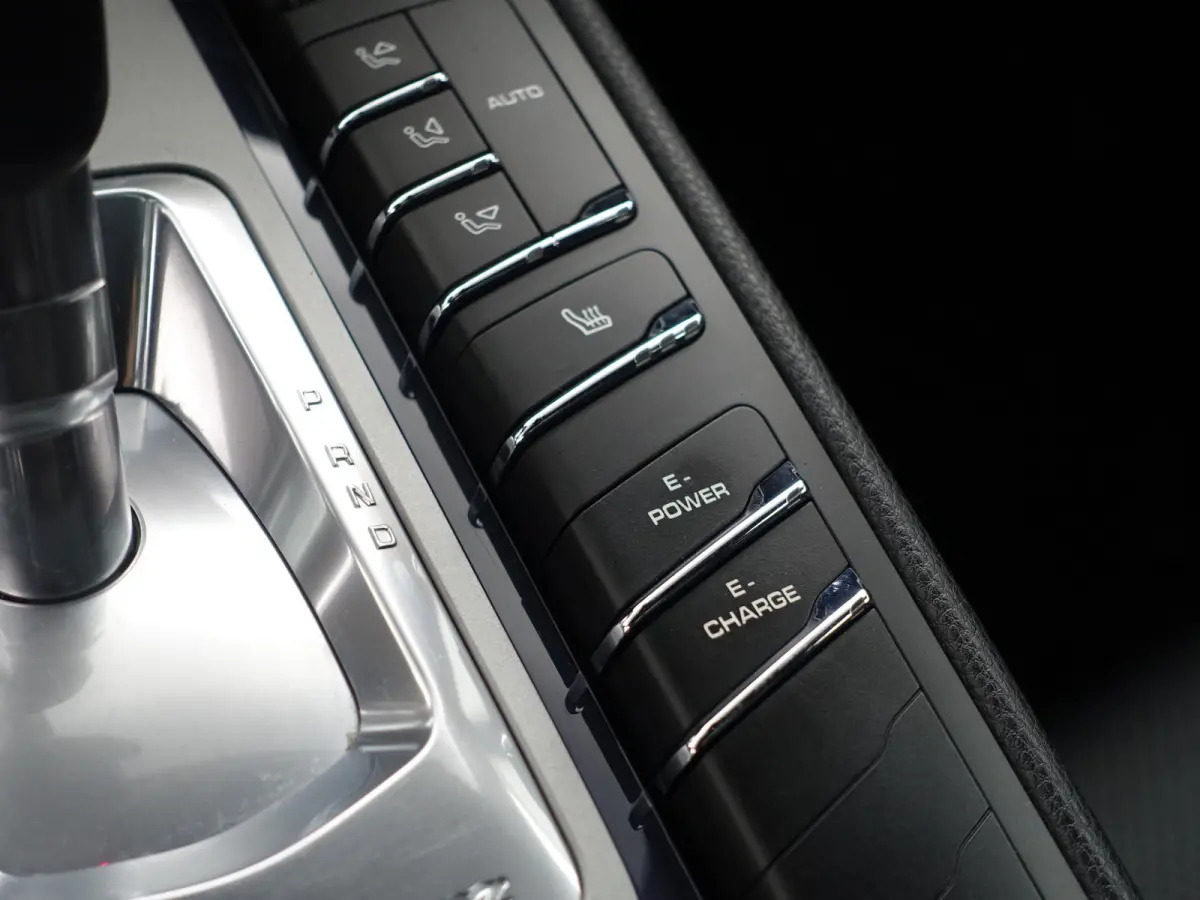 3.0 S E-Hybrid Dealer Onderhouden, Schuifdak, Bose Surround Audio, Camera, Leder Interieur