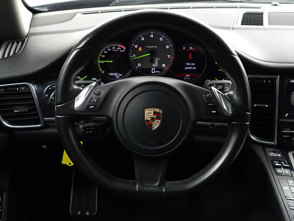 3.0 S E-Hybrid Dealer Onderhouden, Schuifdak, Bose Surround Audio, Camera, Leder Interieur