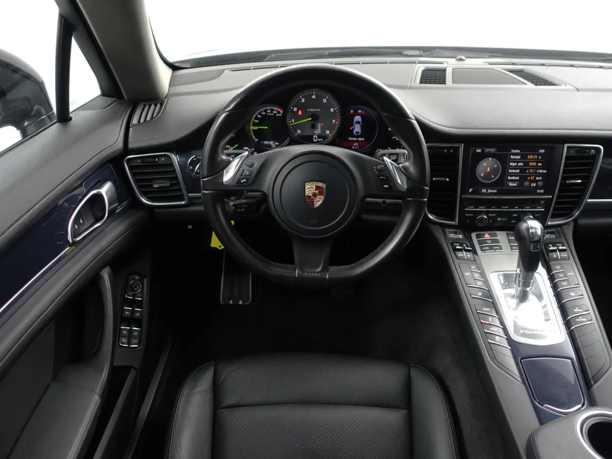 3.0 S E-Hybrid Dealer Onderhouden, Schuifdak, Bose Surround Audio, Camera, Leder Interieur