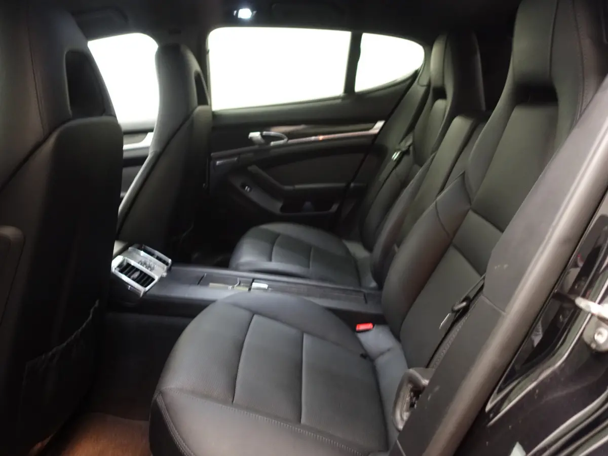 4.8 Turbo S Sport Chrono, BOSE Surround Sound, Sportuitlaatsysteem, Stoelventilatie Voorin/Achterin