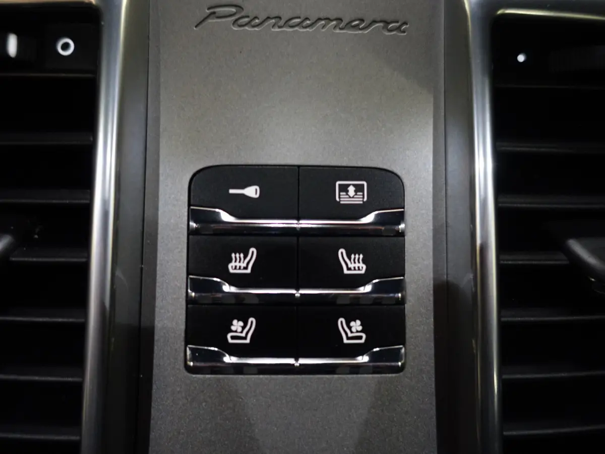 4.8 Turbo S Sport Chrono, BOSE Surround Sound, Sportuitlaatsysteem, Stoelventilatie Voorin/Achterin