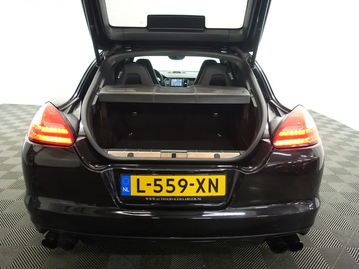 4.8 Turbo S Sport Chrono, BOSE Surround Sound, Sportuitlaatsysteem, Stoelventilatie Voorin/Achterin