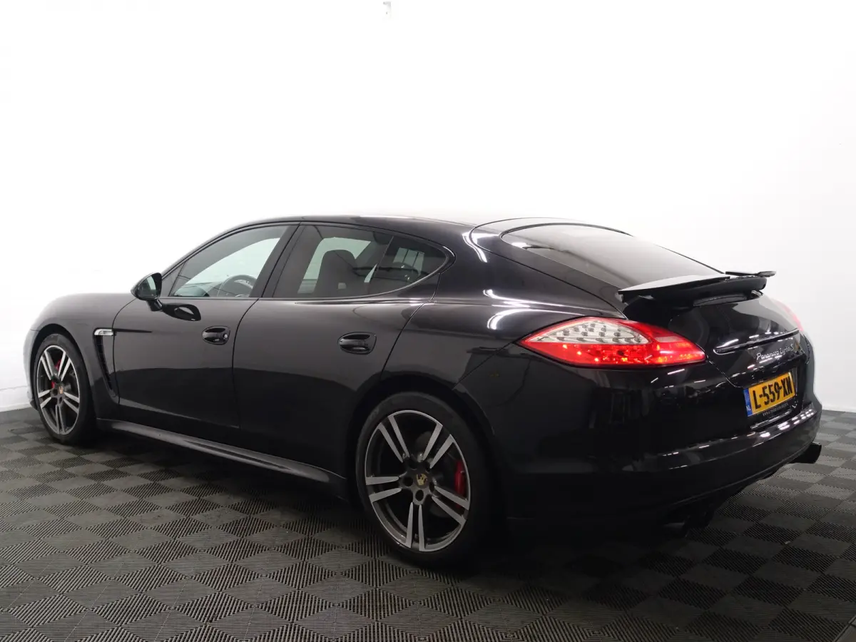 4.8 Turbo S Sport Chrono, BOSE Surround Sound, Sportuitlaatsysteem, Stoelventilatie Voorin/Achterin