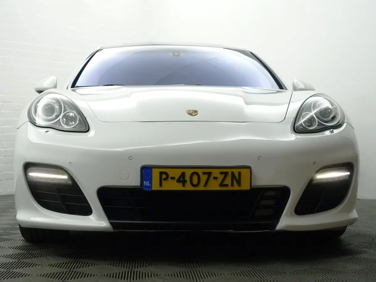 3.6 Platinum Edition Aut- Sport Chrono, Stoelventilatie, Luchtvering, Schuifdak, Camera