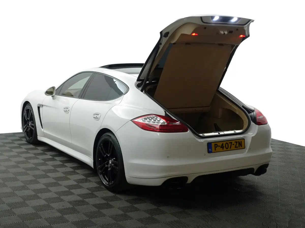 3.6 Platinum Edition Aut- Sport Chrono, Stoelventilatie, Luchtvering, Schuifdak, Camera