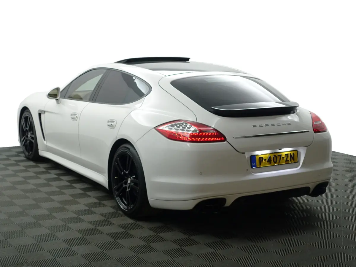 3.6 Platinum Edition Aut- Sport Chrono, Stoelventilatie, Luchtvering, Schuifdak, Camera