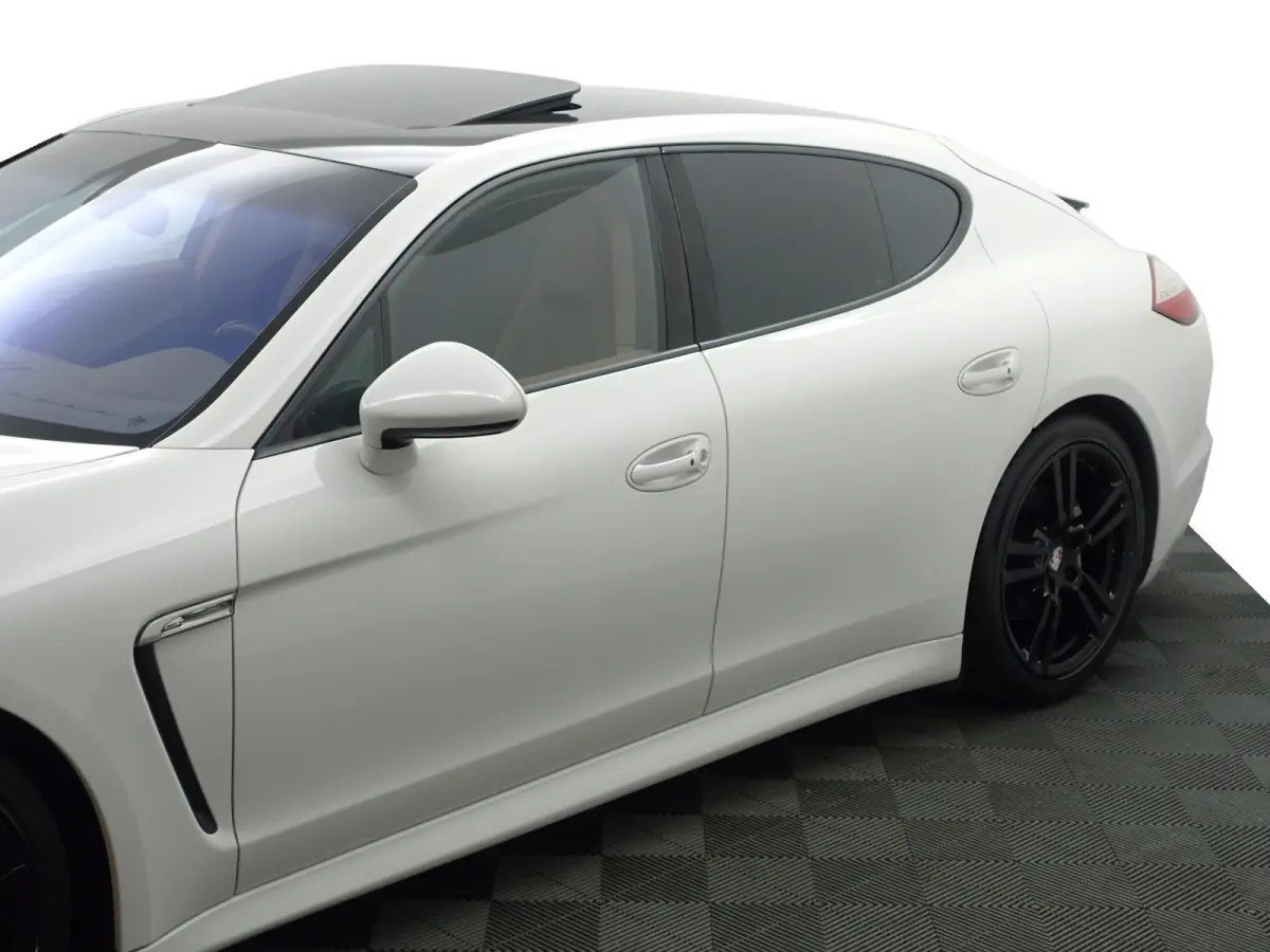 3.6 Platinum Edition Aut- Sport Chrono, Stoelventilatie, Luchtvering, Schuifdak, Camera