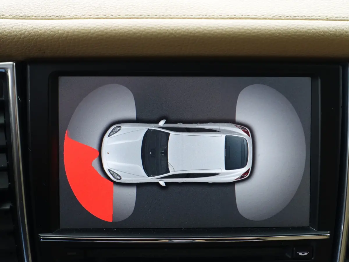 3.6 Platinum Edition Aut- Sport Chrono, Stoelventilatie, Luchtvering, Schuifdak, Camera