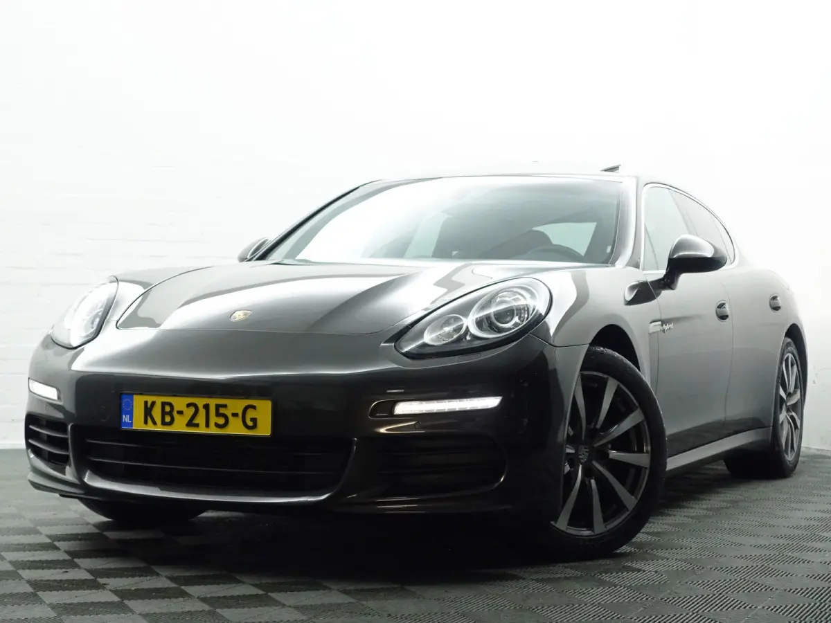 3.0 S E-Hybrid Aut- Sport Chrono, Memory Seats, Bose Audio, Schuifdak, Sport Interieur