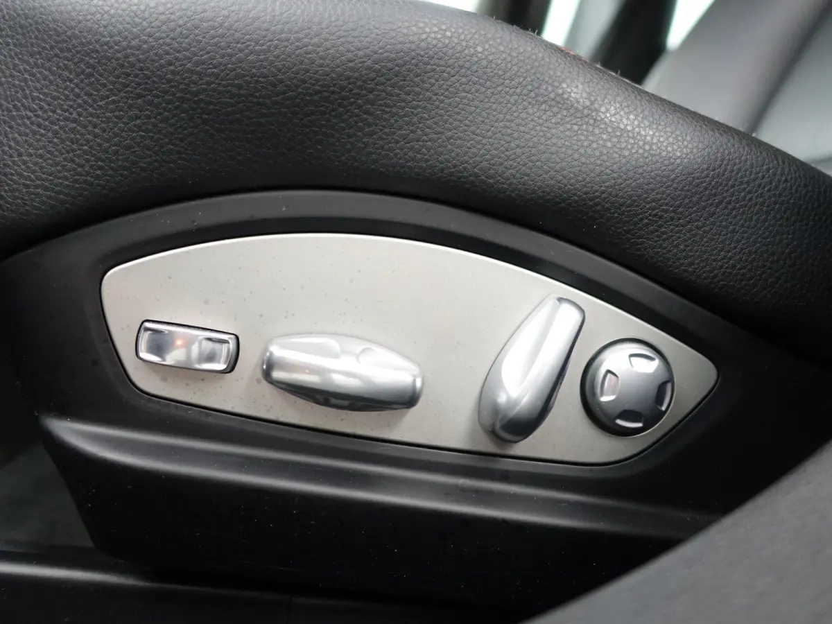 3.0 S E-Hybrid Aut- Sport Chrono, Memory Seats, Bose Audio, Schuifdak, Sport Interieur