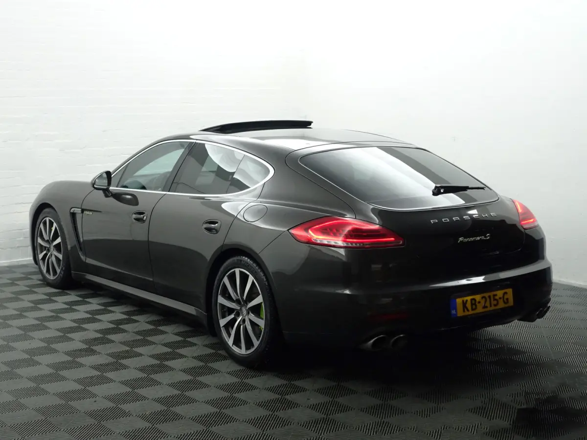 3.0 S E-Hybrid Aut- Sport Chrono, Memory Seats, Bose Audio, Schuifdak, Sport Interieur