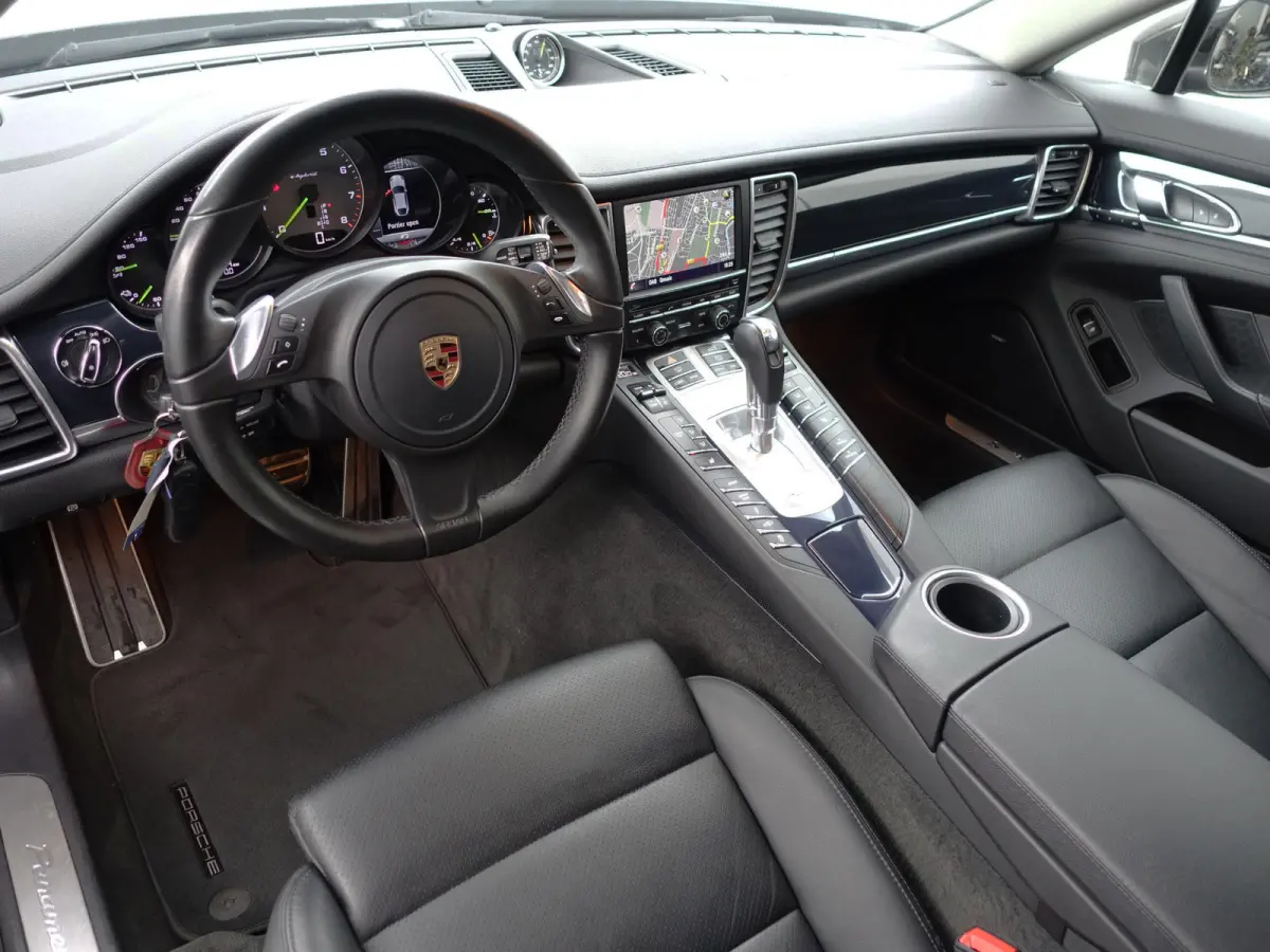 3.0 S E-Hybrid Aut- Sport Chrono, Memory Seats, Bose Audio, Schuifdak, Sport Interieur