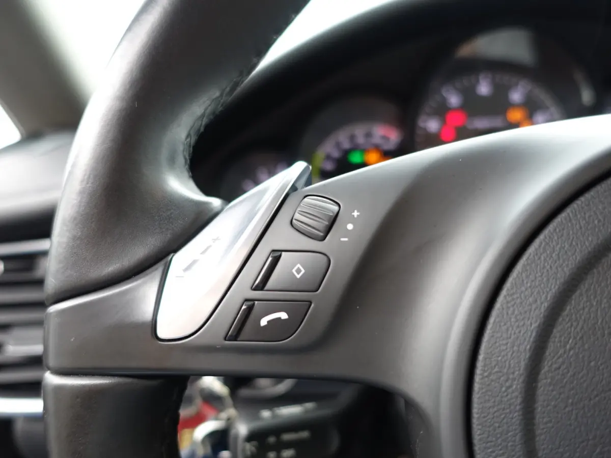 3.0 S E-Hybrid Aut- Sport Chrono, Memory Seats, Bose Audio, Schuifdak, Sport Interieur