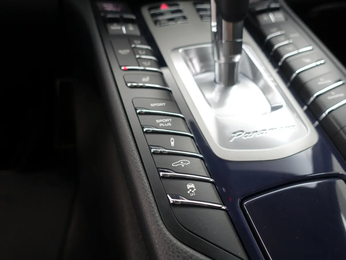 3.0 S E-Hybrid Aut- Sport Chrono, Memory Seats, Bose Audio, Schuifdak, Sport Interieur
