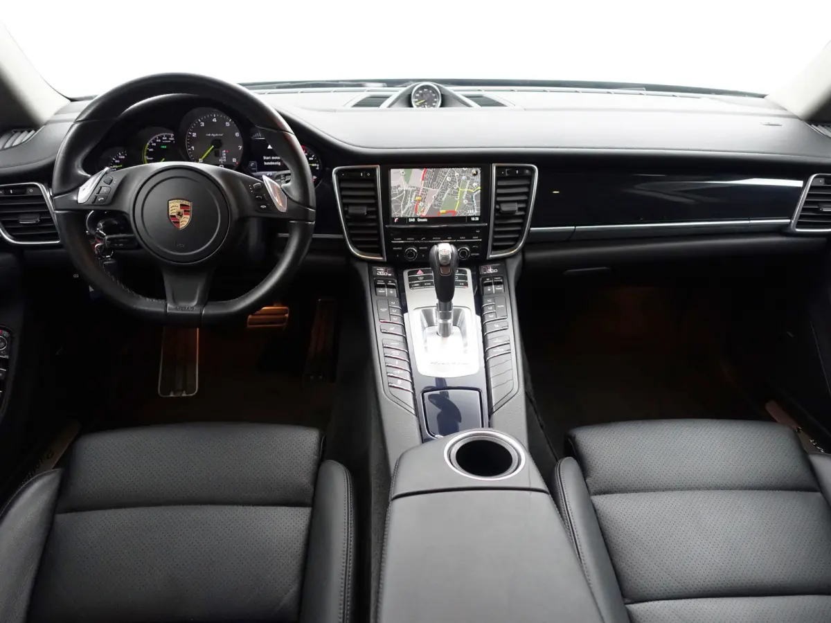 3.0 S E-Hybrid Aut- Sport Chrono, Memory Seats, Bose Audio, Schuifdak, Sport Interieur