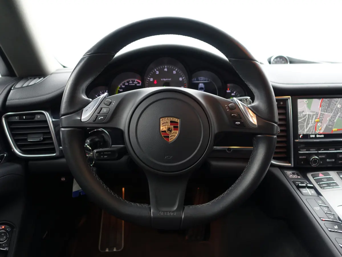 3.0 S E-Hybrid Aut- Sport Chrono, Memory Seats, Bose Audio, Schuifdak, Sport Interieur