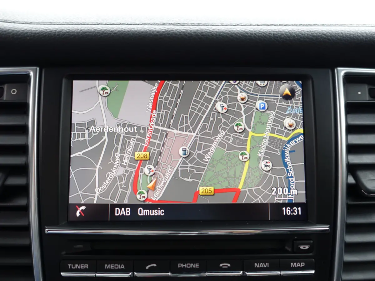 3.0 S E-Hybrid Aut- Sport Chrono, Memory Seats, Bose Audio, Schuifdak, Sport Interieur
