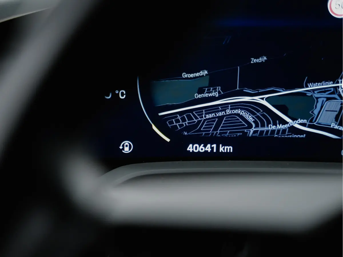 Performance 84kwh Panoramadak, Design Pakket, Bose Surround Sound, Sfeerverlichting