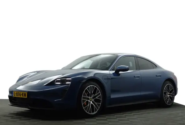 Performance 84 kWh- Bijrijdersdisplay, Panoramadak, Sport Chrono Pakket, Apple Carplay/Android Auto, Performance accu Plus