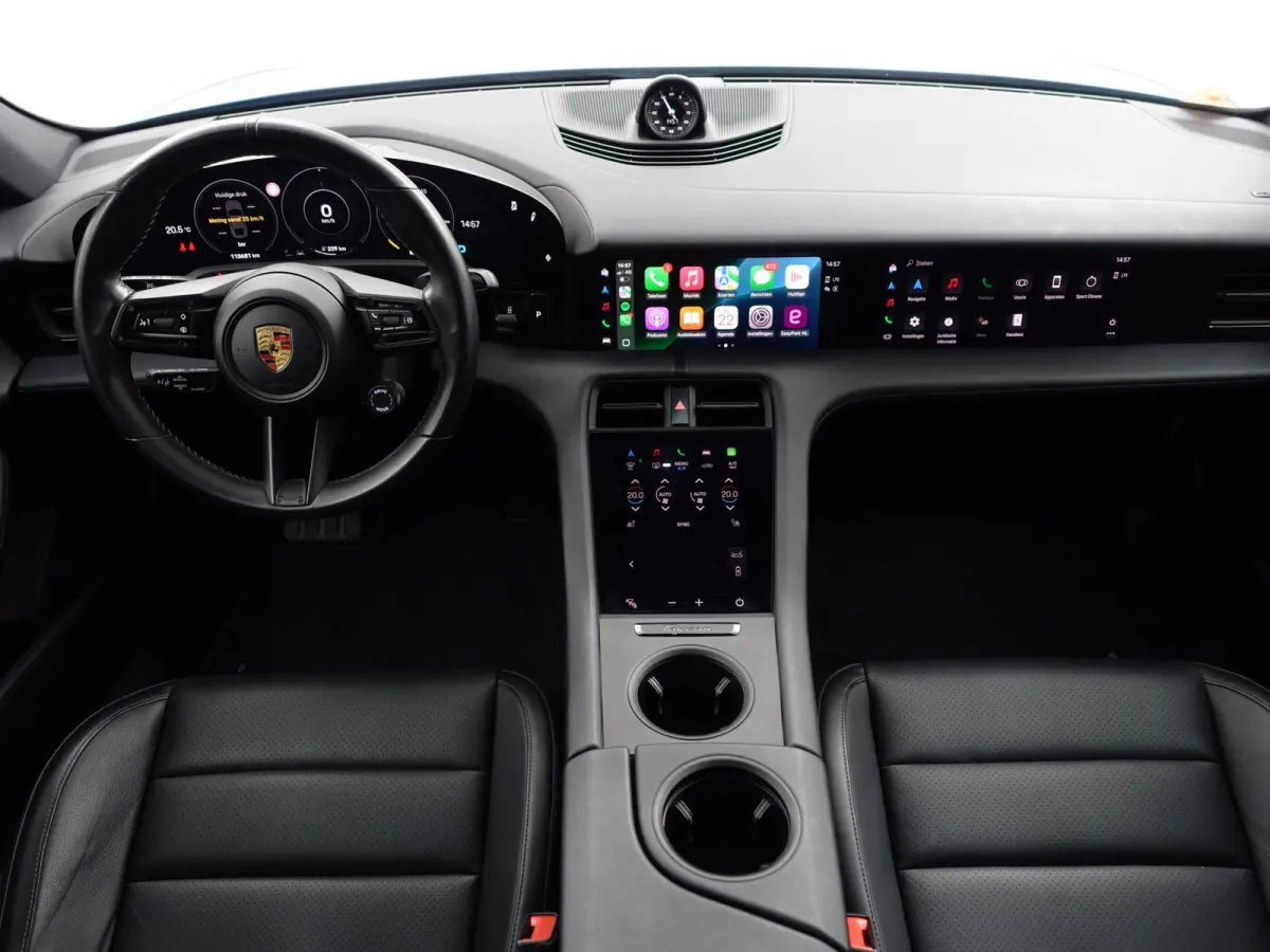 Performance 84 kWh- Bijrijdersdisplay, Panoramadak, Sport Chrono Pakket, Apple Carplay/Android Auto, Performance accu Plus
