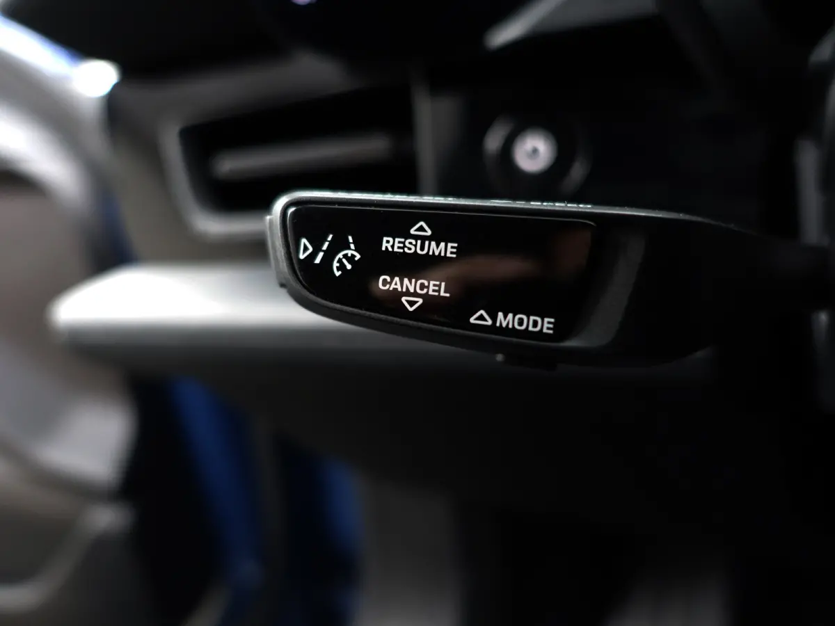 Performance 84 kWh- Bijrijdersdisplay, Panoramadak, Sport Chrono Pakket, Apple Carplay/Android Auto, Performance accu Plus