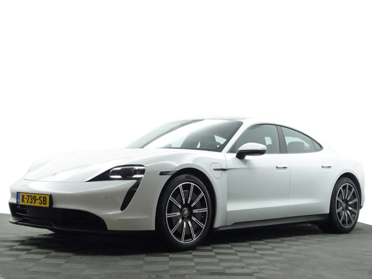 Performance 84 kWh- Sport Chrono, Warmtepomp, Sfeerverlichting, Memory Seats, Bose Audio, Black Badge
