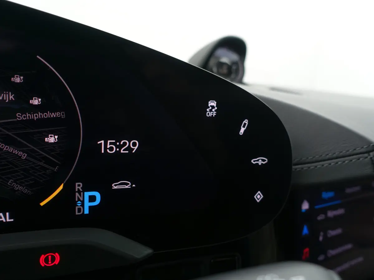 4S 84 kWh Dual View, Nachtzichtassistent, Offroad Design pakket, Bose Sound, Stuur/Stoelverwarming
