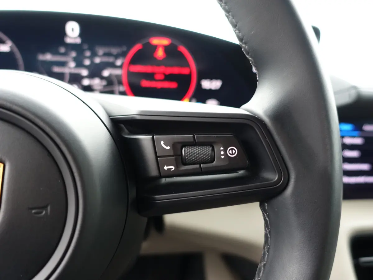 4S 84 kWh Dual View, Nachtzichtassistent, Offroad Design pakket, Bose Sound, Stuur/Stoelverwarming