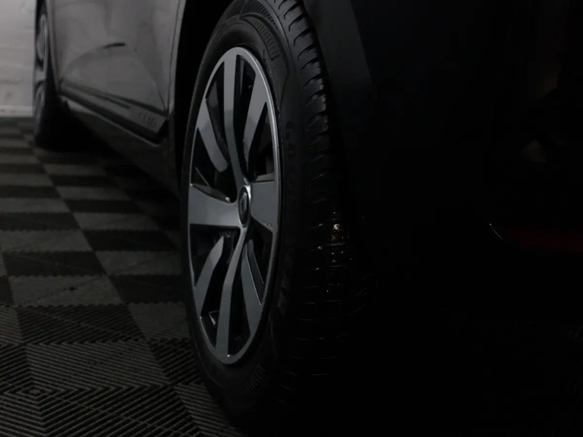 1.0 TCe 90 Equilibre- Carplay, Android Auto, Xenon Led, Lane Assist, Navigatie, Comfort Interieur