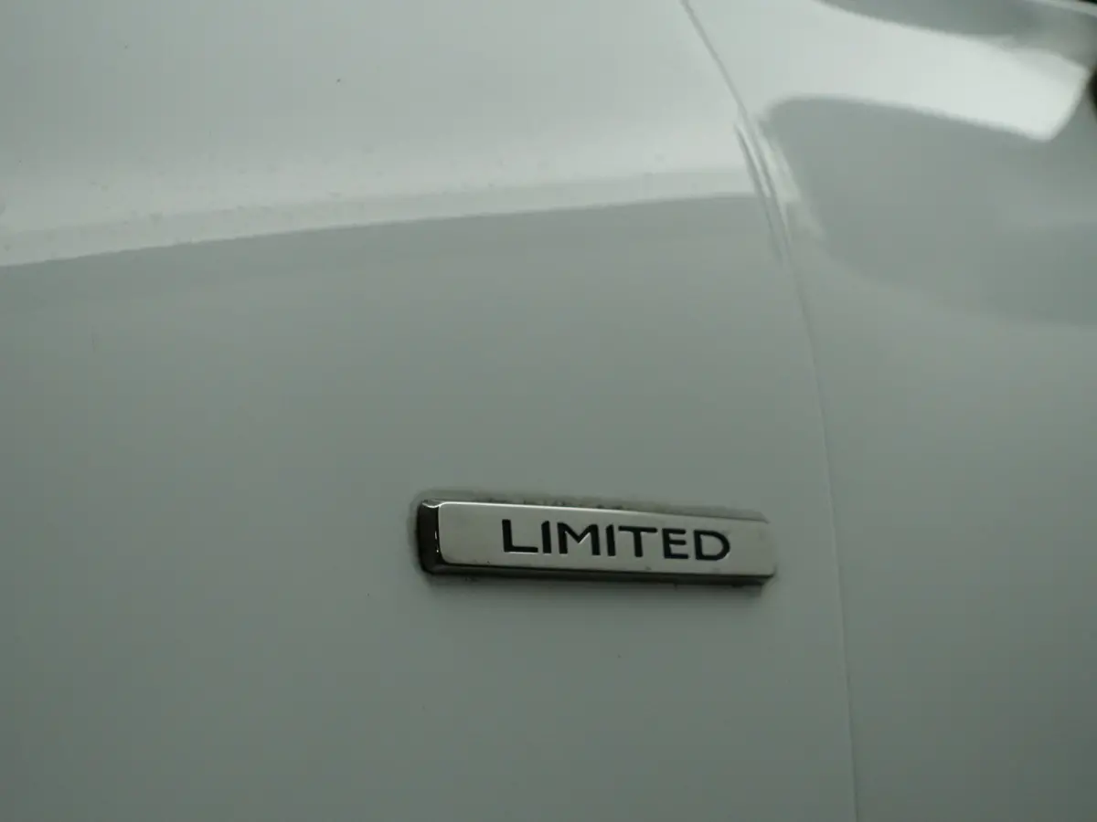 0.9 TCe Limited- Navigatie, Privacy Glass, Park Assist, Cruise, Led, Comfort Interieur