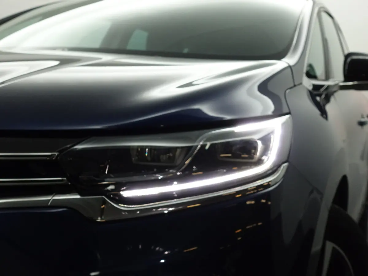 1.8 TCe Intens Panoramic Aut- Panoramadak, Xenon Led, Park Assist, Blindspot, Comfort Interieur, Virtual Cockpit