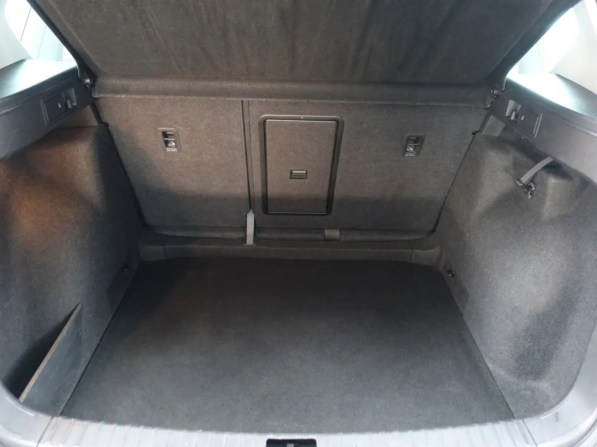 1.4 EcoTSI Style Business Intense Aut- 360 Camera, Carplay, Android Auto, Keyless, ACC Cruise, Xenon Led