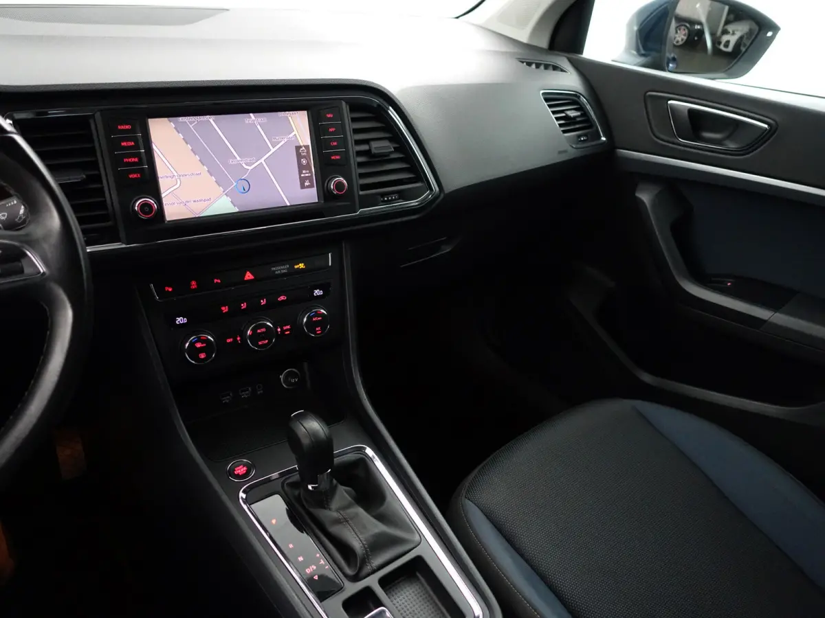 1.4 EcoTSI Style Business Intense Aut- 360 Camera, Carplay, Android Auto, Keyless, ACC Cruise, Xenon Led