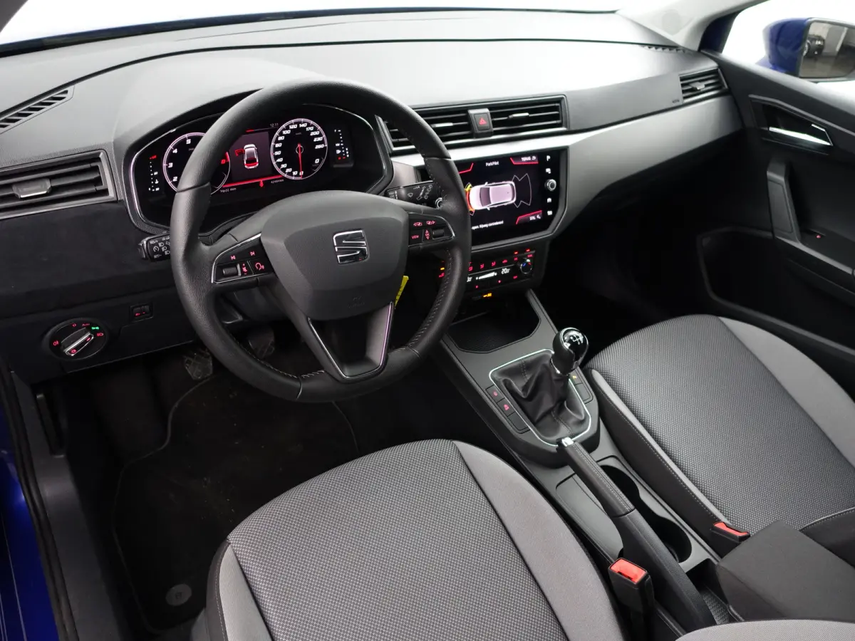 1.0 TSI Sport Business Intense- Carplay, Android Auto, Camera, Virtual Cockpit, Privacy Glass