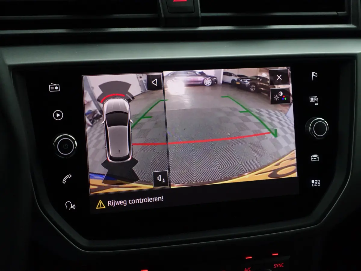1.0 TSI Sport Business Intense- Carplay, Android Auto, Camera, Virtual Cockpit, Privacy Glass