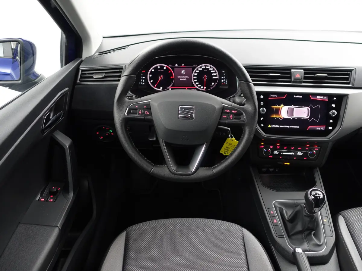 1.0 TSI Sport Business Intense- Carplay, Android Auto, Camera, Virtual Cockpit, Privacy Glass